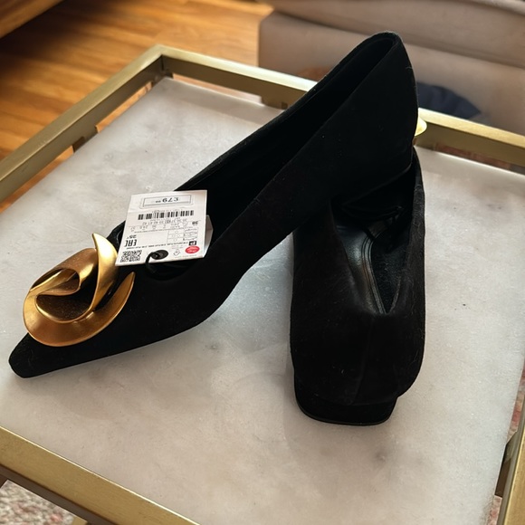 Zara Suede flats with flower detail - new with tags! - Picture 3 of 3